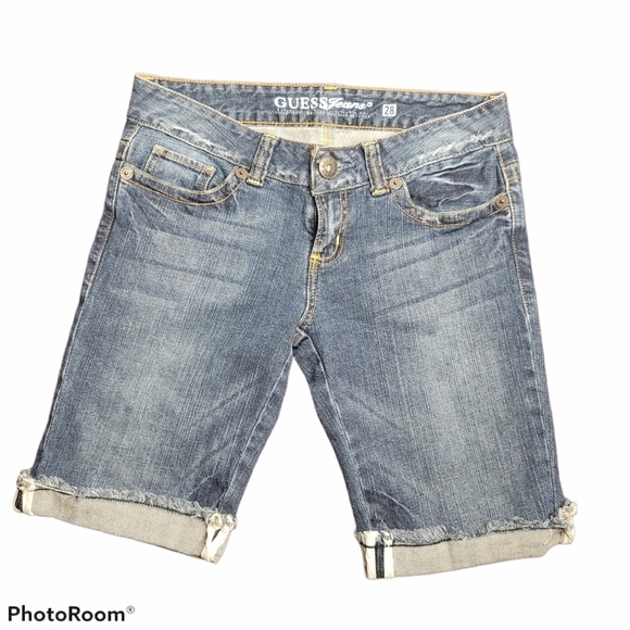 Guess‎ Denim Cutoff Shorts - Picture 1 of 10